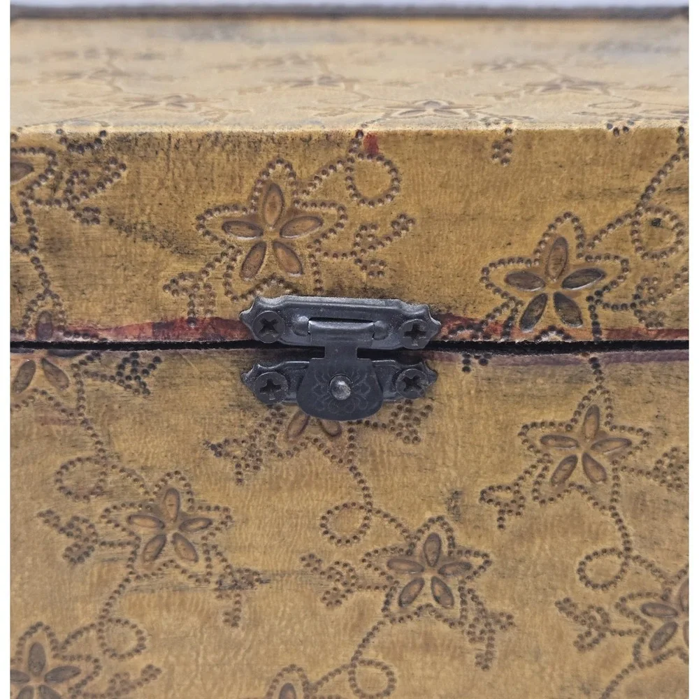Vintage Wooden Floral Embossed Trinket & Jewelry Box W/Latch (Black Felt Lined)